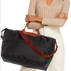 Longchamp le Pliage Expandable Travel Duffel Nylon Weekender in black